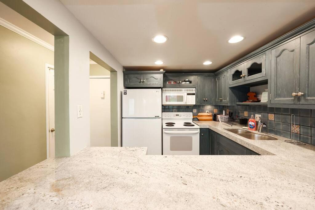 Chic Condo Steps From Petco Park San Diego Ngoại thất bức ảnh