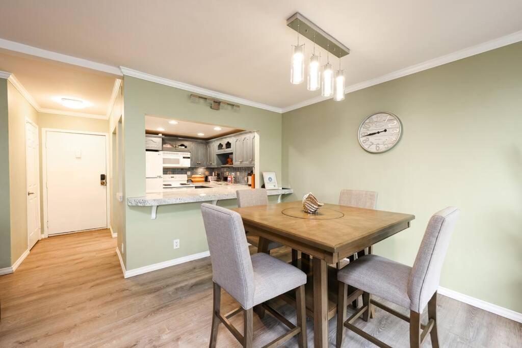 Chic Condo Steps From Petco Park San Diego Ngoại thất bức ảnh