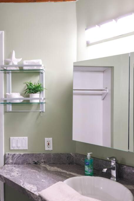 Chic Condo Steps From Petco Park San Diego Ngoại thất bức ảnh